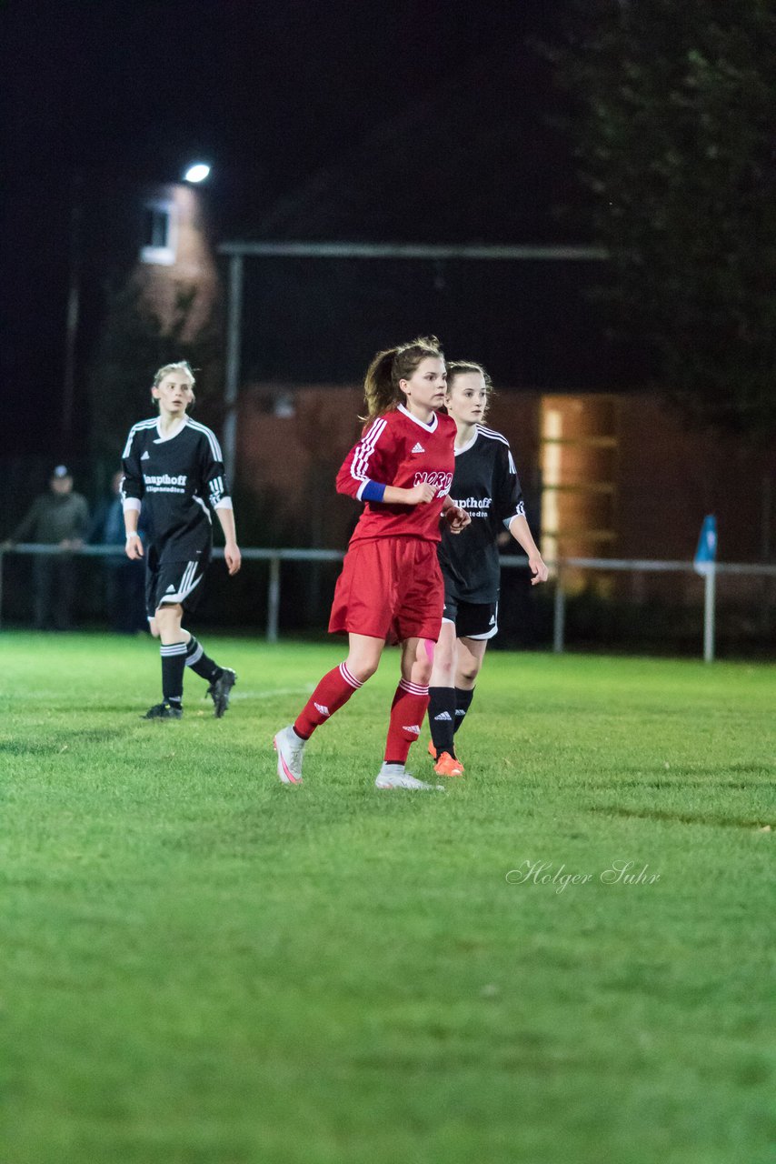 Bild 221 - Frauen SG Krempe/ETSV F. Glueckstadt - TSV Heiligenstedten : Ergebnis: 8:0